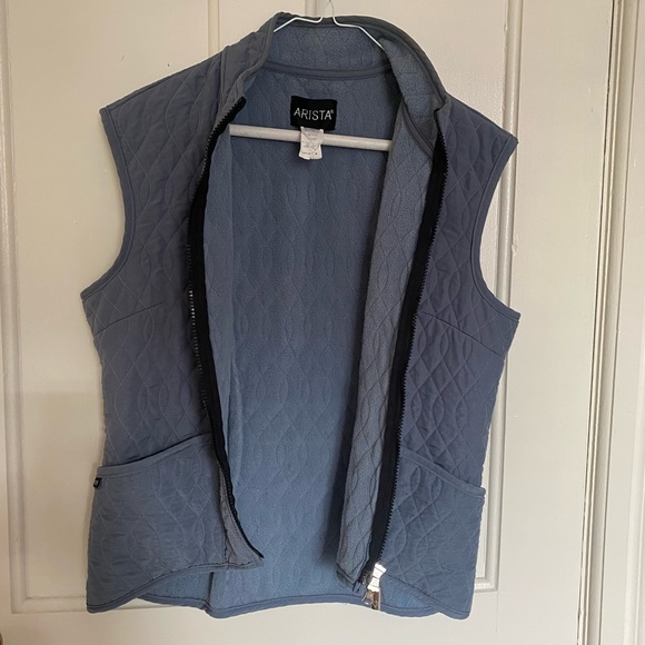 ❌SOLD❌ Blue fleece Arista vest - Picture 2 of 9
